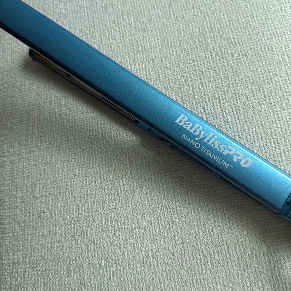 BaByliss Nano Titanium Hair Straightener - Blue